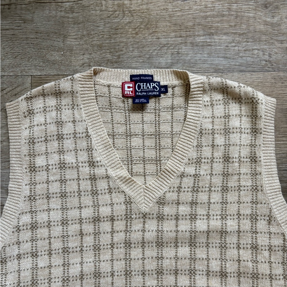 Chaps Cream V-Neck Sweater